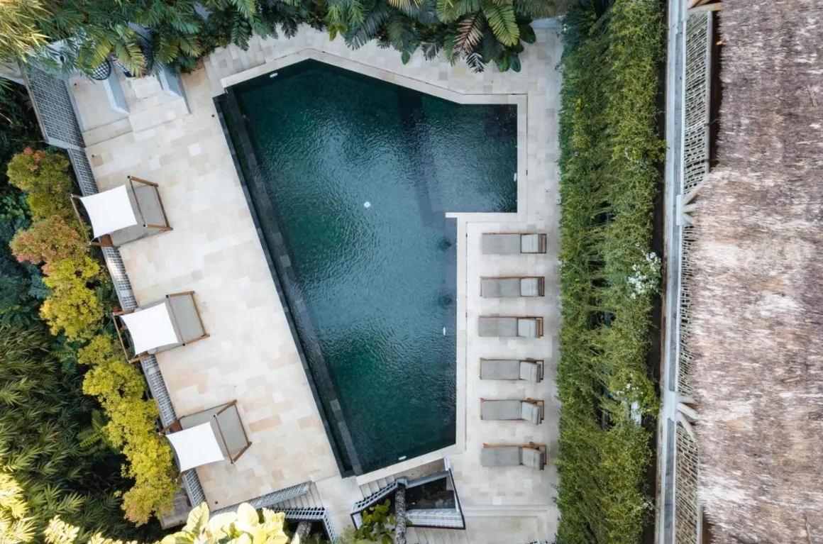 Day 1 - Arrival & Welcome